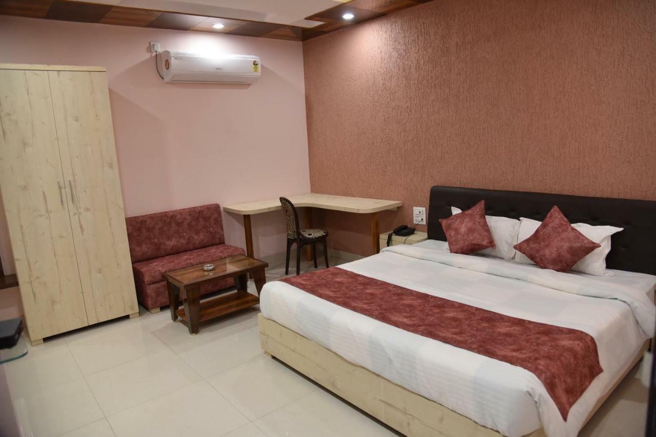 Hotel Pushpanjali 博帕尔 外观 照片