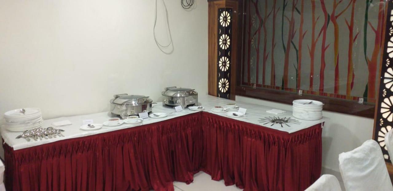 Hotel Pushpanjali 博帕尔 外观 照片